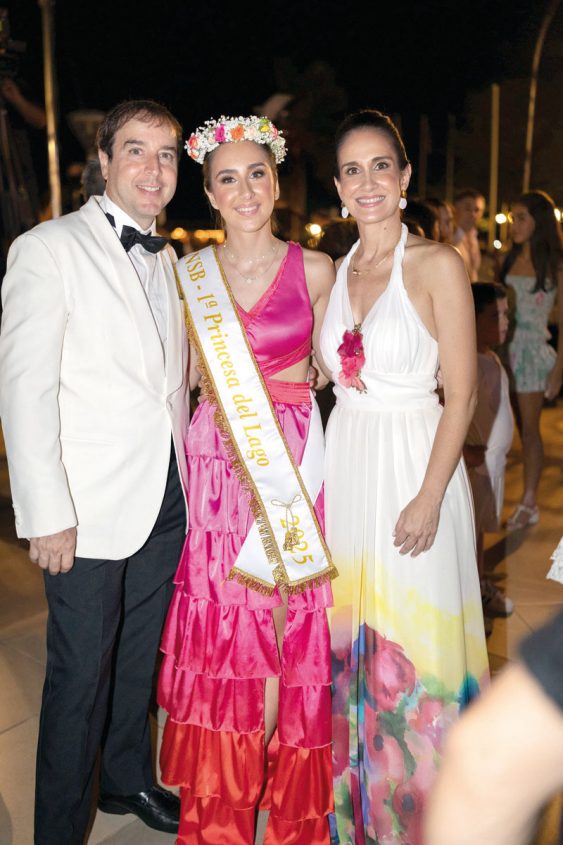 Guido Bedoya, Antonella Bedoya y Jazmín Vierci.