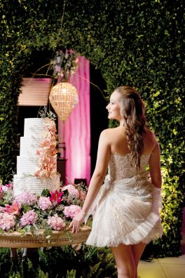 La quinceañera lució un diseño de Stephanie Gosling.